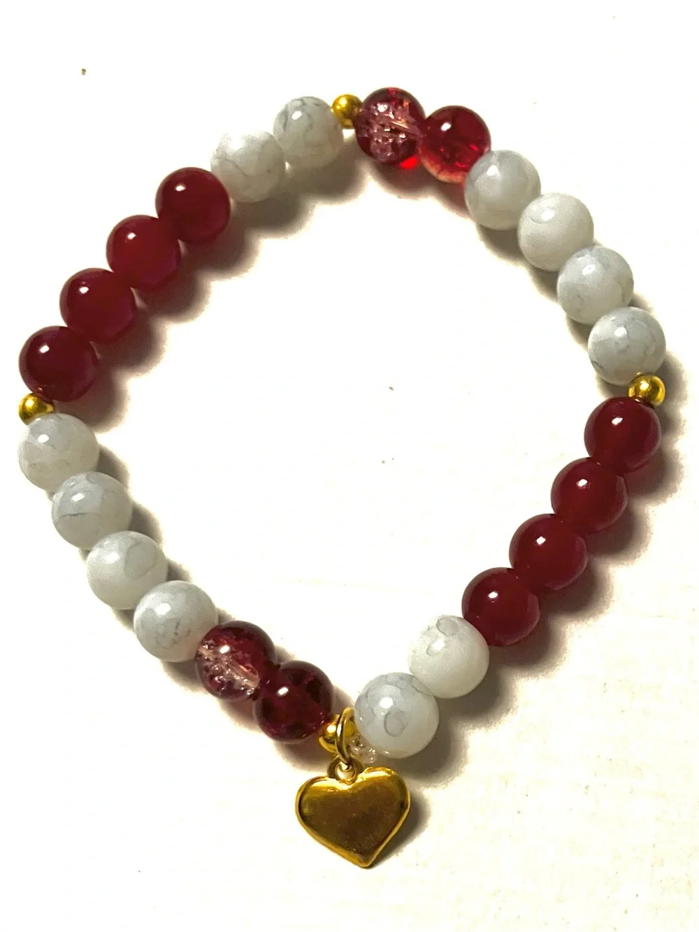 Rubys Queen of hearts handcrafted bracelet - Picture 4 of 4
